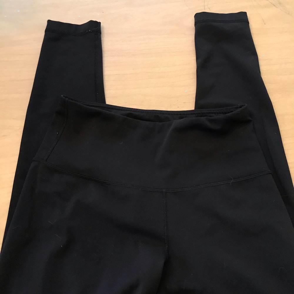 Long black leggings